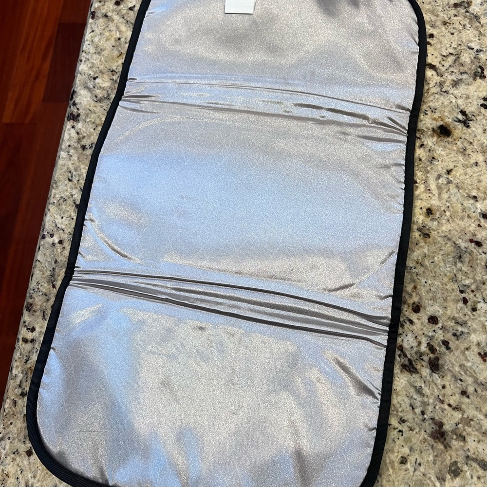 Ju-Ju-Be Changing Pad - Picture 2 of 3